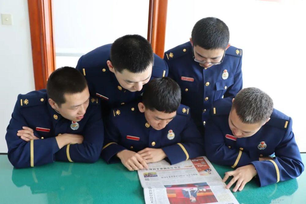 探索养生甜品冰糖燕窝!怎么识别燕窝真假?如何炖制?这个视频教给你——养生甜品冰糖燕窝!怎么识别燕窝真假?如何炖制?这个视频教给你红迪网平台